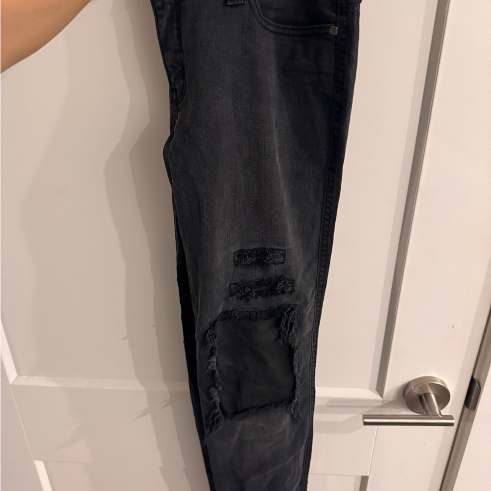 Frankie B. Womens Distressed Skinny Jeans